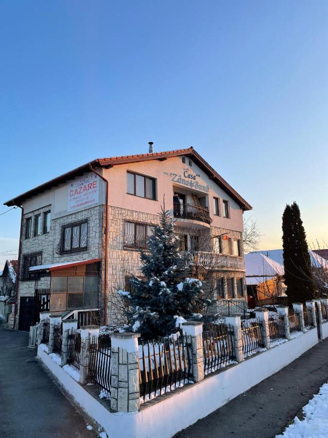 Casa Zana Buna Gherla ภายนอก รูปภาพ